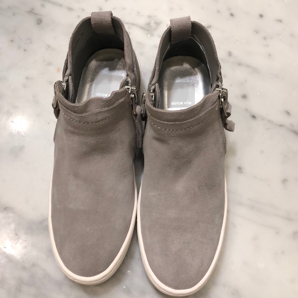 brand new dolce vita tobee sneakers (color: smoke)